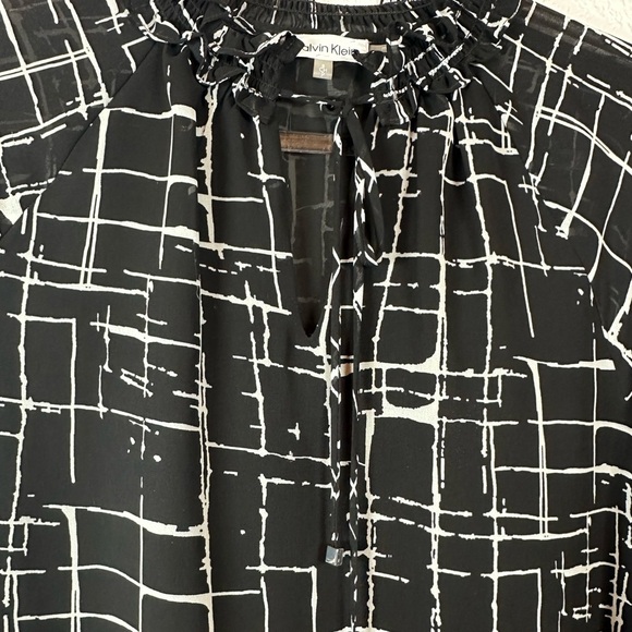 Calvin Klein Women's Printed Chiffon Peasant Blouse- Size Small - Picture 7 of 7